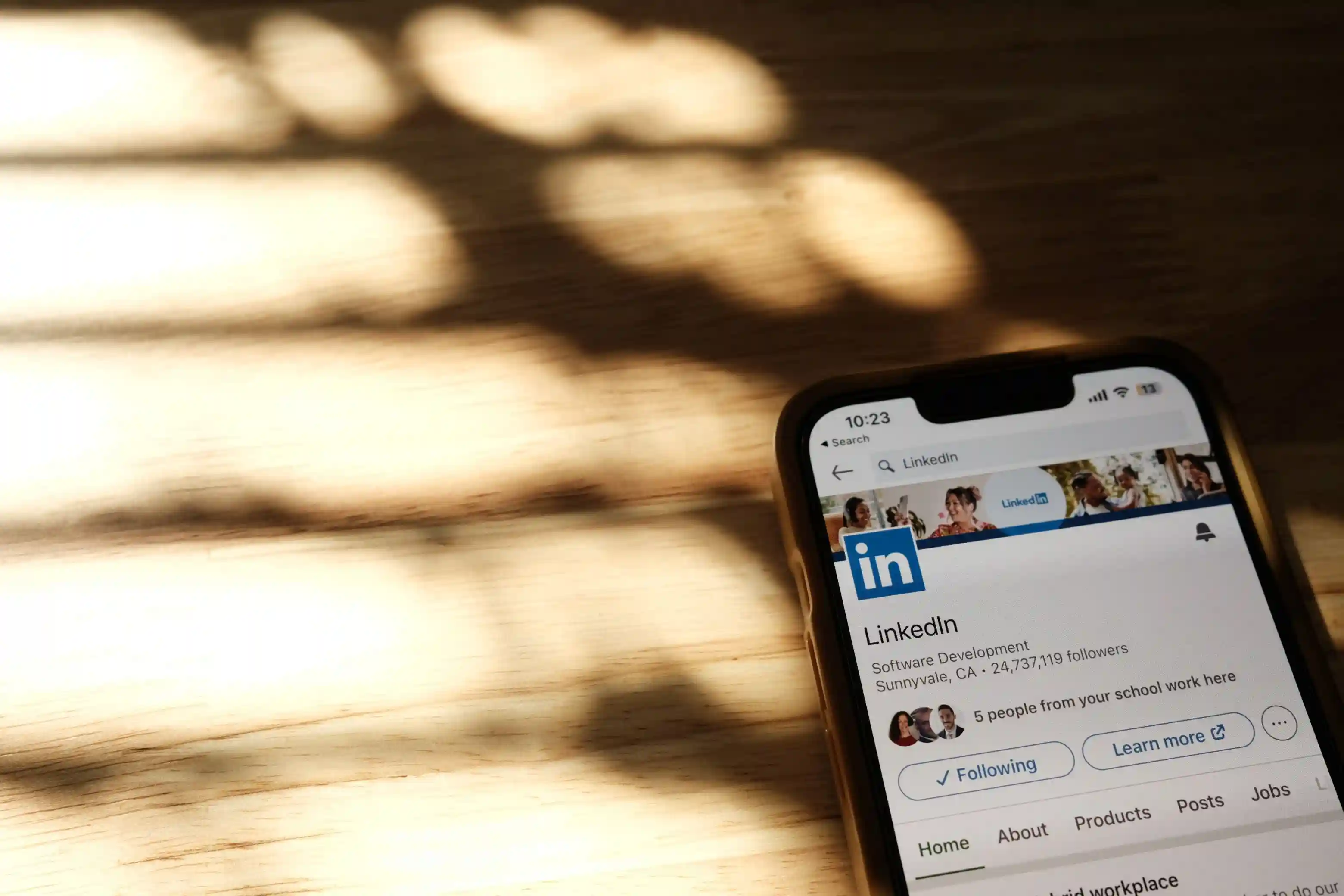 LinkedIn B2B outreach campaign workflow